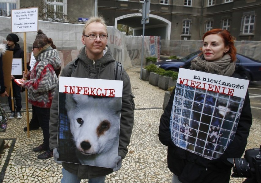 Dzień bez futra i protest miłośników zwierząt [zdjęcia]
