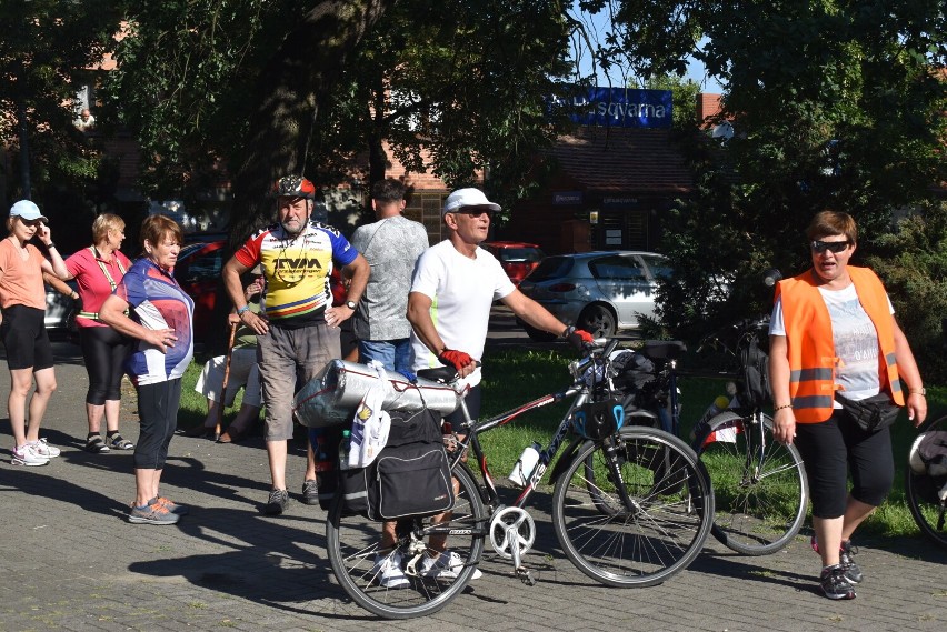 Pleszew. Rowerowa pielgrzymka po raz 21. wyruszyła na Jasną Górę