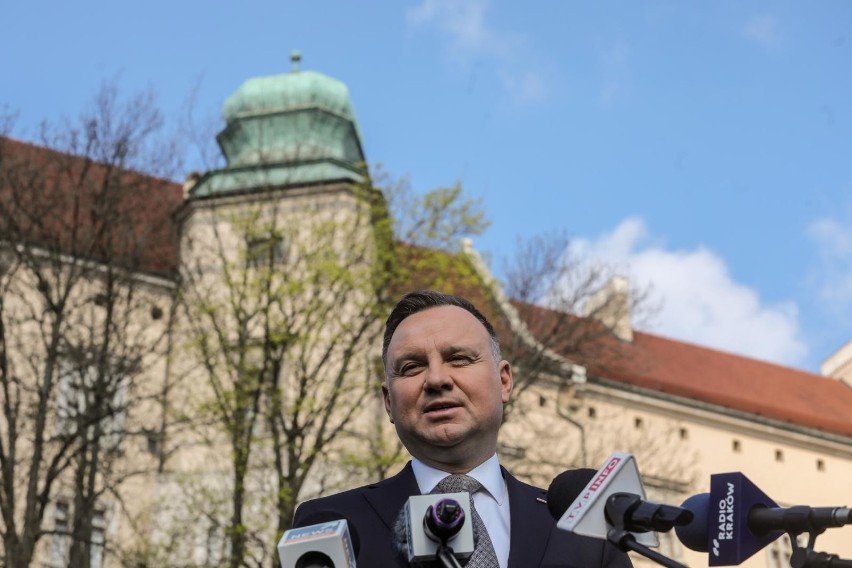 Andrzej Duda na Wawelu 10 kwietnia 2020 roku
