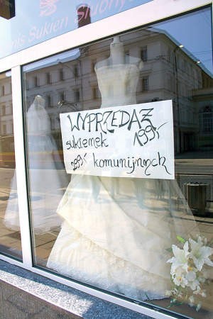 Sukienki komunijne już za pół ceny | Łódź Nasze Miasto