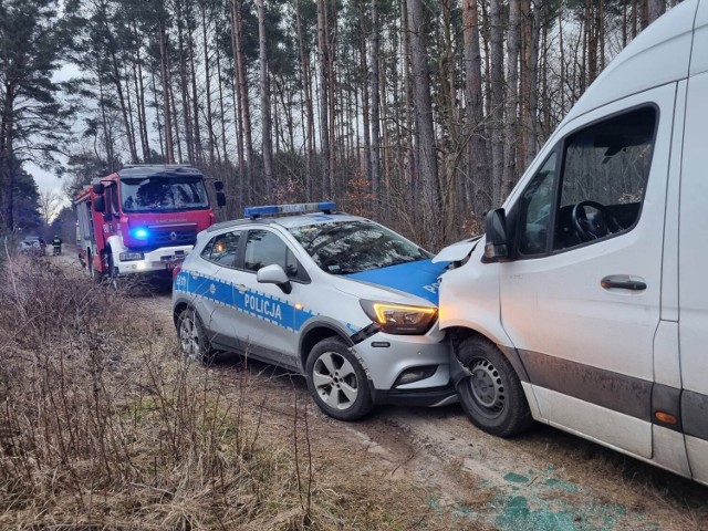Kierowca busa został zatrzymany po pościgu w okolicach miejscowości Ołobok w powiecie świebodzińskim.