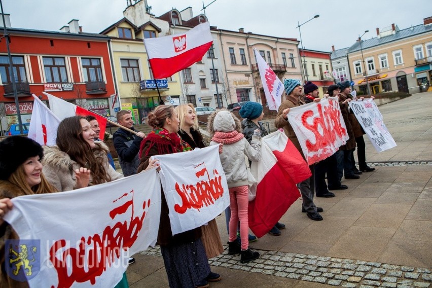 Inscenizację wydarzeń sprzed 39 lat w 2016 roku...