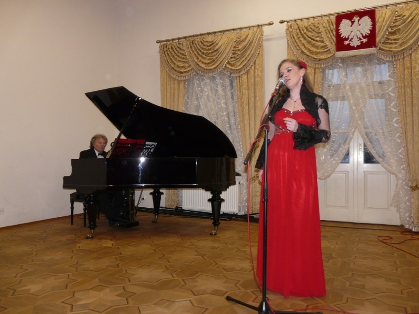 Piosenki Anny German zabrzmiały w złoczewskim  pałacu
