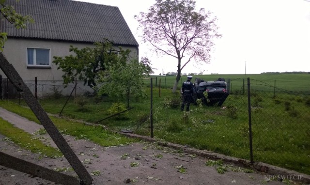 Wczoraj (20.05.15) około godz. 15:40, w miejscowości Gawroniec, w powiecie świeckim doszło do tragicznego zdarzenia drogowego.

Wypadek w Gawrońcu. Zginął 55-latek