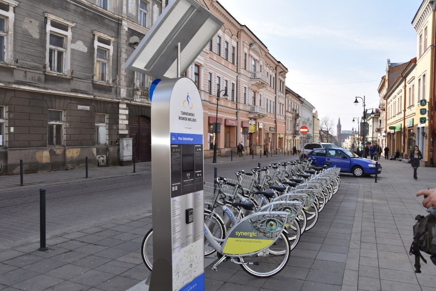 Tarnów. Będzie więcej rowerów miejskich oraz stacji, z których można je wypożyczyć