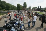 Sosnowiec: Święto motocyklistów - Bezpieczna Droga na parkingu przy Auchan