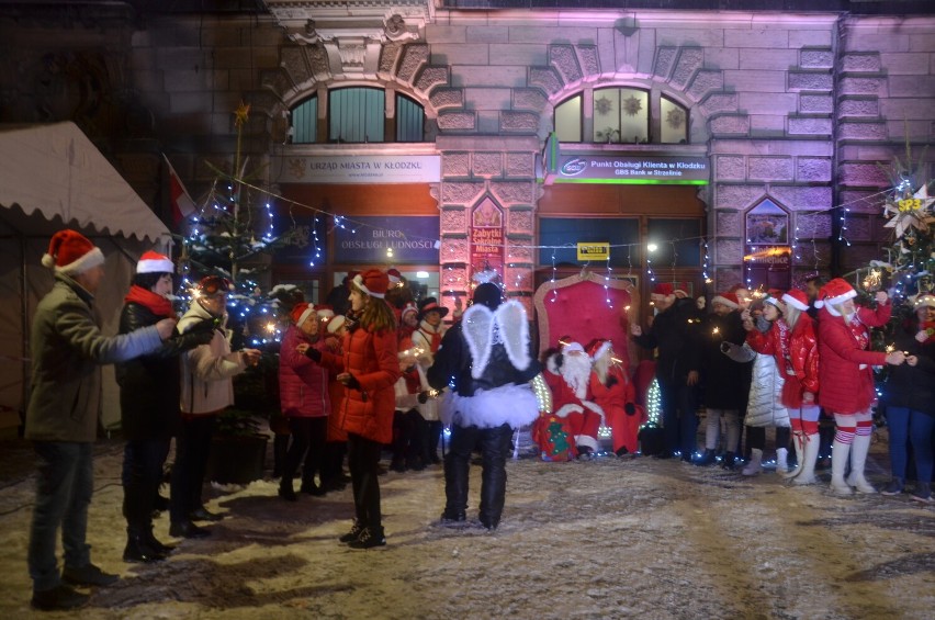 "To nasze święta" - zobacz świąteczny teledysk, w którym wystąpili mieszkańcy Kłodzka 