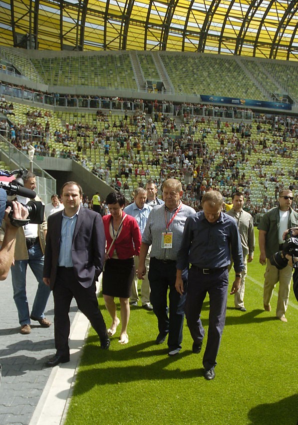 Premier Tusk też zwiedził gdański stadion.