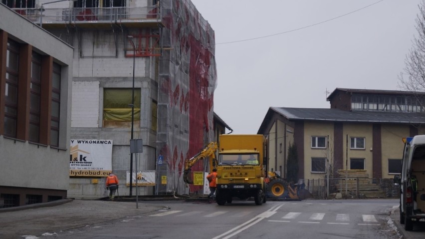 Ulica Zabrska w Gliwicach w remoncie. Są drogowe utrudnienia i autobusowe zmiany