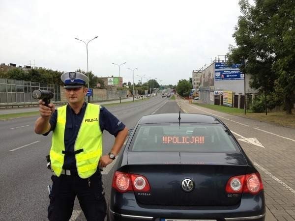 Bezpieczna droga do szkoły w Radomsku: Policjanci zapowiadają częstsze kontrole