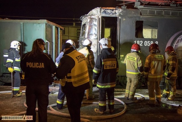 Lokomotywa spłonęła na stacji w Kluczborku. Maszynista był nietrzeźwy.