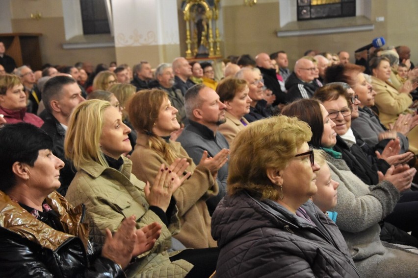 Wielki koncert patriotyczno-religijny odbył się w kościele...