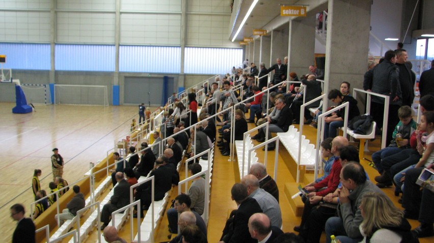 Hala Sportowa w Tarnowskich Górach oficjalnie otwarta