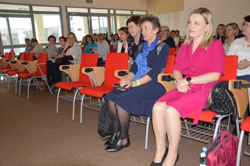 „Szczepienia ochronne fundamentem budowania odporności”  - konferencja w Stalowej Woli. Zobacz zdjęcia