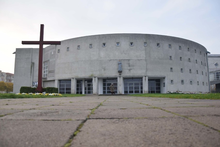 Malbork. Caritas z Południa prosi o pomoc dla ubogich. Trwają zbiórki ubrań i jedzenia 