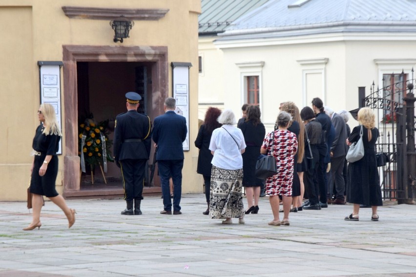 Pożegnanie Krzysztofa Degenera, cenionego kieleckiego samorządowca i adwokata. Zobacz zdjęcia