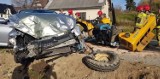 Orawa. Audi zderzyło się z traktorem. Ciągnik rozpadł się. Jego kierowca został ranny [ZDJĘCIA]