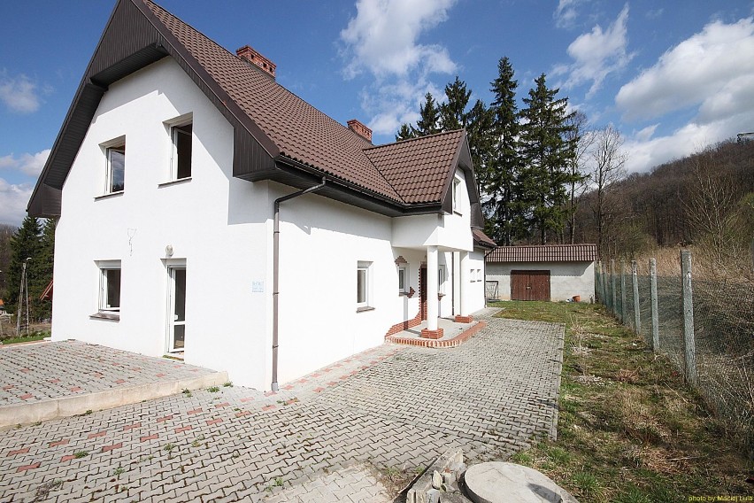 320 m2 /cena 1 400 000 zł
Dom w przepięknej lokalizacji....