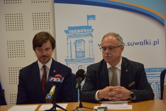 Czesław Renkiewicz, prezydent Suwałk oraz Roman Rynkowski, zastępca prezydenta miasta