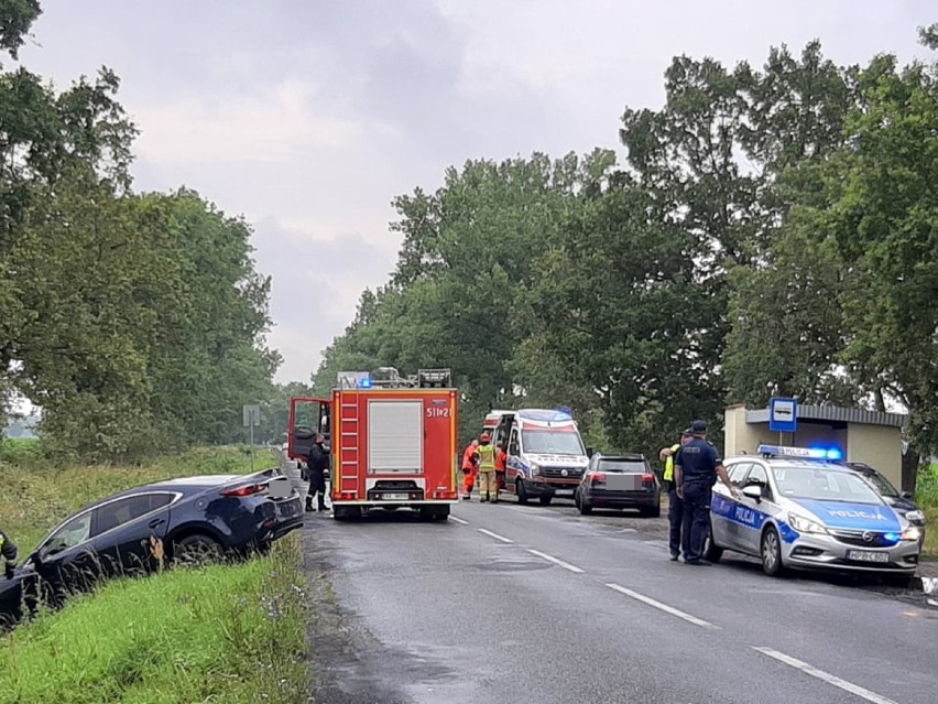 Wypadek dwóch pojazdów niedaleko Nowoszyc (FOTO)
