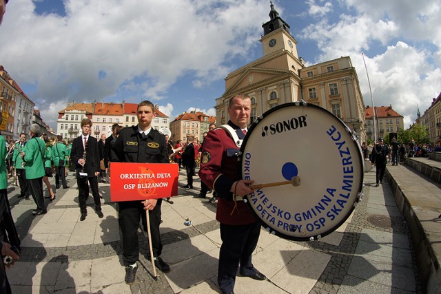 Orkiestry dęte wystąpią podczas wspólnego koncertu na Głównym Rynku w Kaliszu