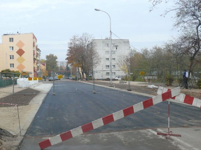 Ulica Polna w Ostrowcu będzie otwarta dla ruchu przed Świętem Zmarłych.