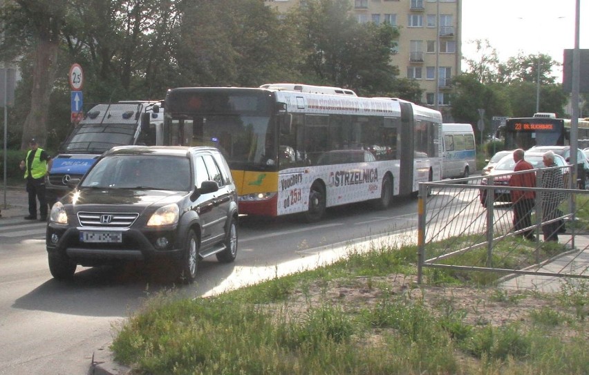 Wypadek w Kielcach. Kobieta została potrącona na pasach 