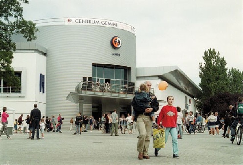 Gdynia w latach 90. Jak zmieniło się miasto? Zobaczcie! 