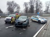 W Wigilię zderzenie samochodów na ulicy Gdańskiej w Sławnie. Zdjęcia