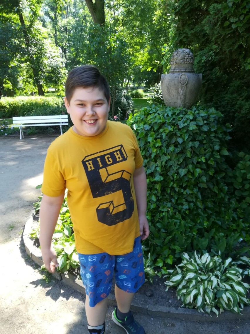 Chory 11-letni Igor z gm. Błaszki marzy o trójkołowym rowerze. Zmaga się z padaczką lekooporną i zespołem Draveta. Pomożesz? ZDJĘCIA