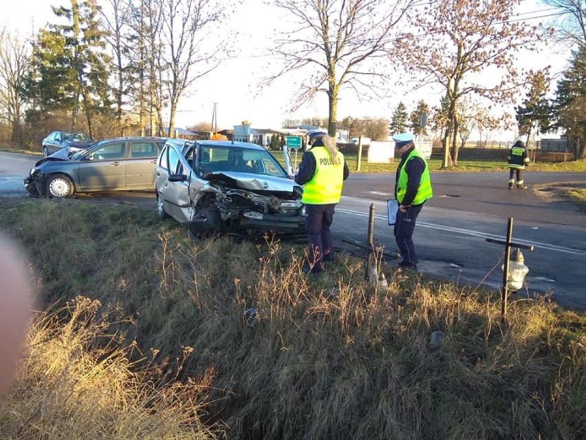 Siedem osób rannych w wypadku na skrzyżowaniu w Głuponiach