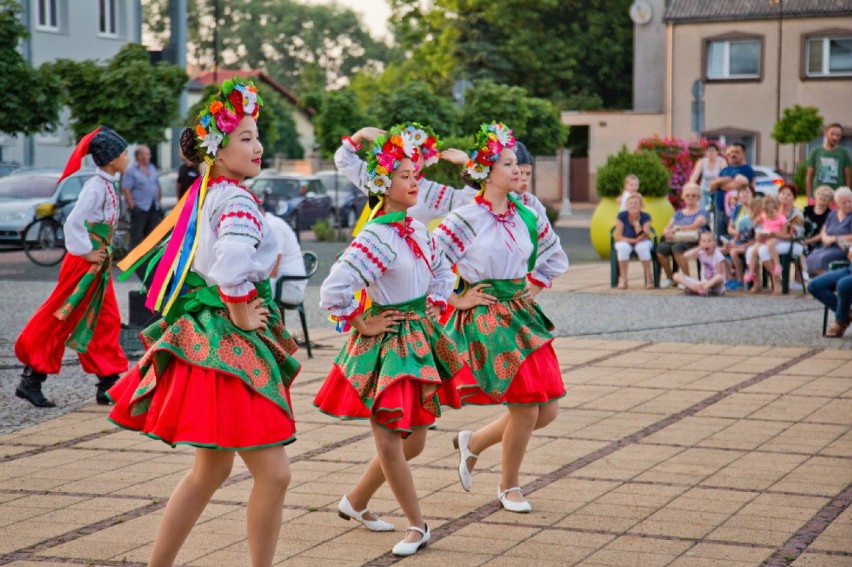 Wyjątkowy koncert gości z Kazachstanu na rynku w Koźminku