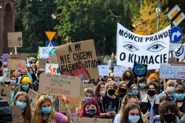 Młodzież w Krakowie od dawna domaga się już realnych działań w sprawie zmian klimatycznych