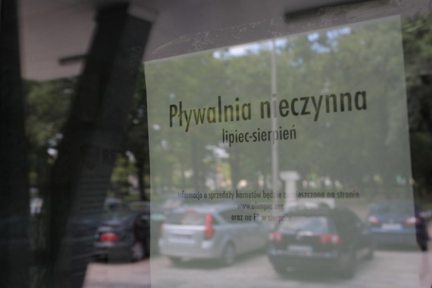 Poznań: Policja wypowiedziała Olimpii umowę. Basen przy ul....