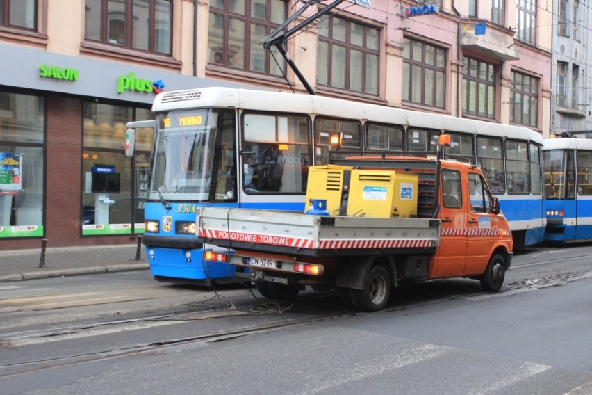 Wykoleiły się tramwaje na ul. Krupniczej i Trzebnickiej