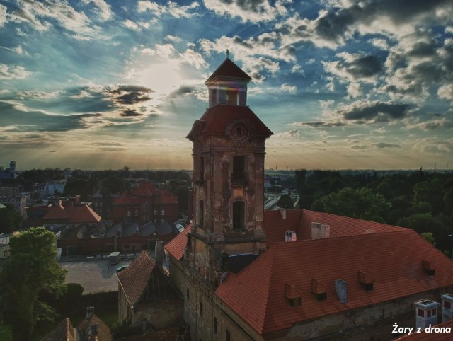 Zobaczcie najnowsze zdjęcia Żar z drona. Jak pięknie wygląda nasze miasto z lotu ptaka