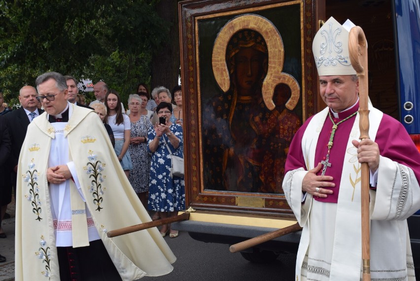 Peregrynacja Obrazu Matki Boskiej Częstochowskiej w parafii św. Wita w Rogoźnie