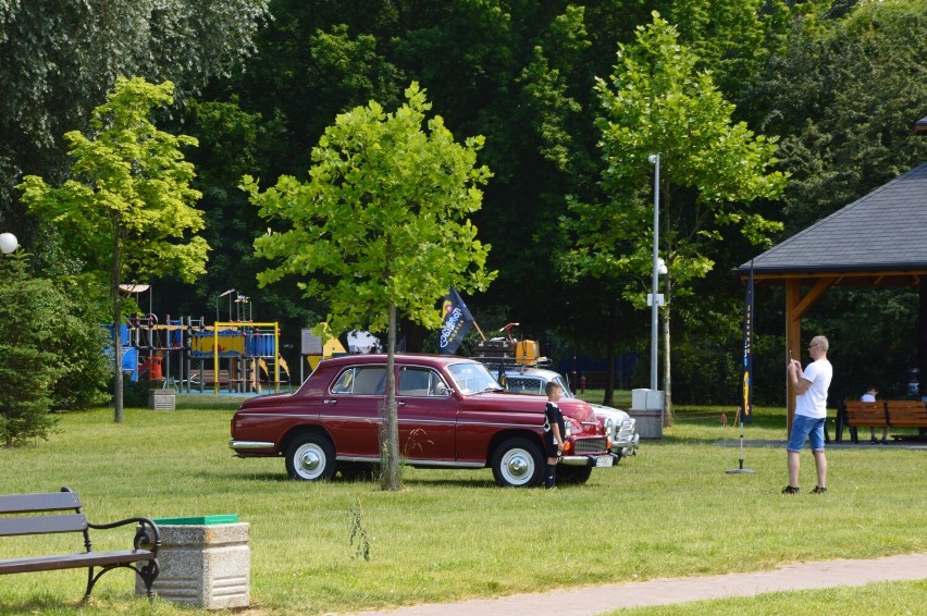 Dni Bełchatowa 2022. Klasyki - stare samochody i przedmioty...