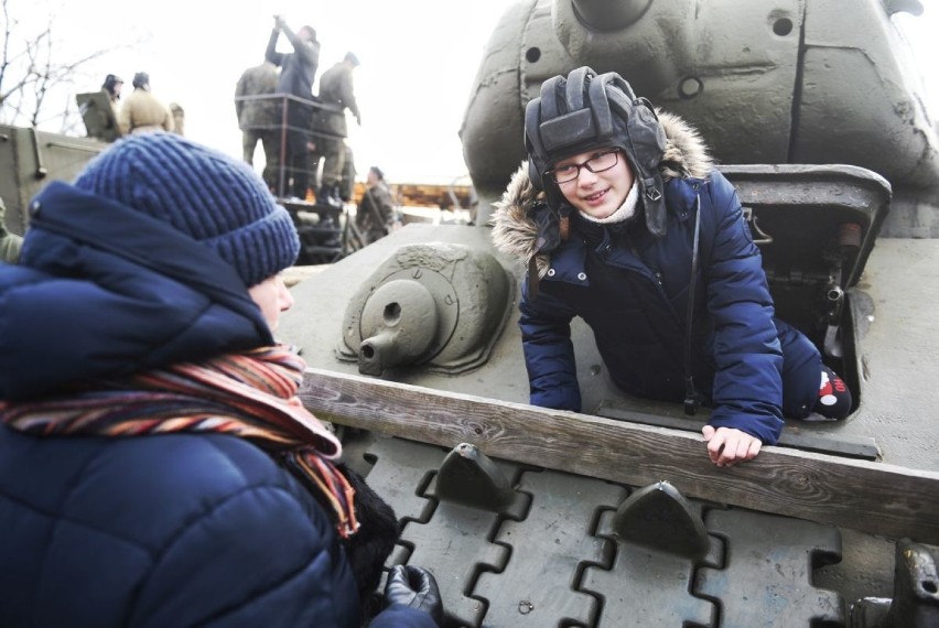 Poznań: Piknik militarny w Muzeum Uzbrojenia na Cytadeli [ZDJĘCIA, WIDEO]