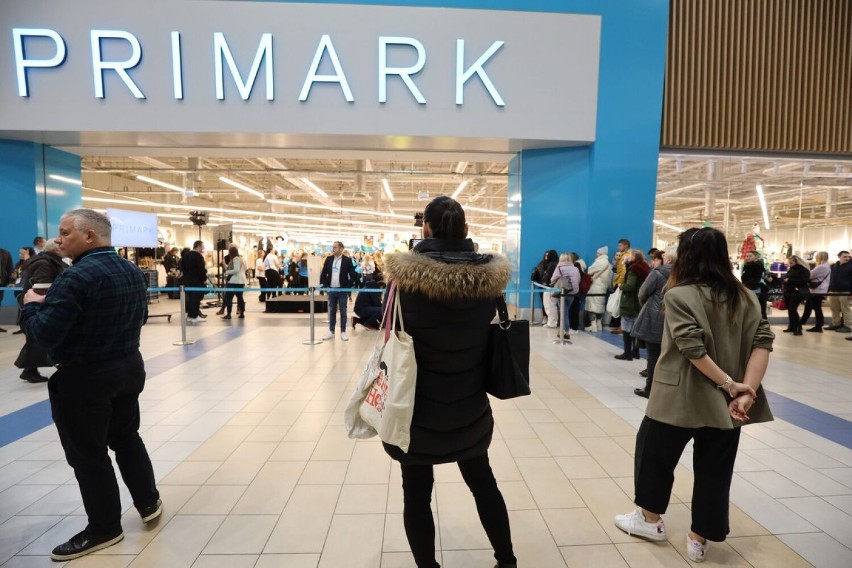 Tłumy na otwarciu Primark w Katowicach! Kolejka była jeszcze przed przecięciem wstęgi! To czwarty sklep w Polsce i pierwszy na Śląsku