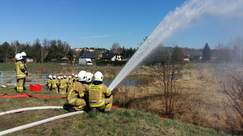 Zajęcia prowadzone były przez strażaków z Komendy Powiatowej...