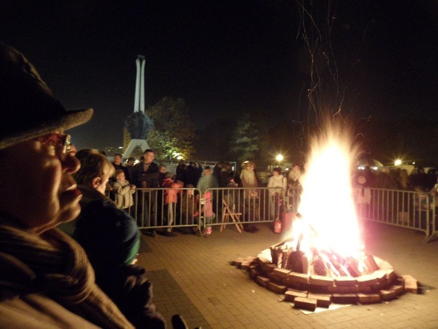 Koncert przy ognisku, czyli obchody Święta Niepodległości w Tychach [FOTO, FILM]
