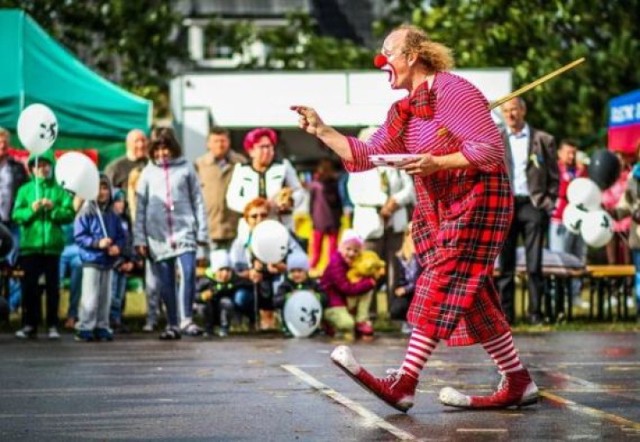 Nowy Dwór Gdański. Tradycyjnie już podczas majówki, odbędzie się przed Żuławskim Ośrodkiem Kultury, rodzinny piknik ze sztuką.