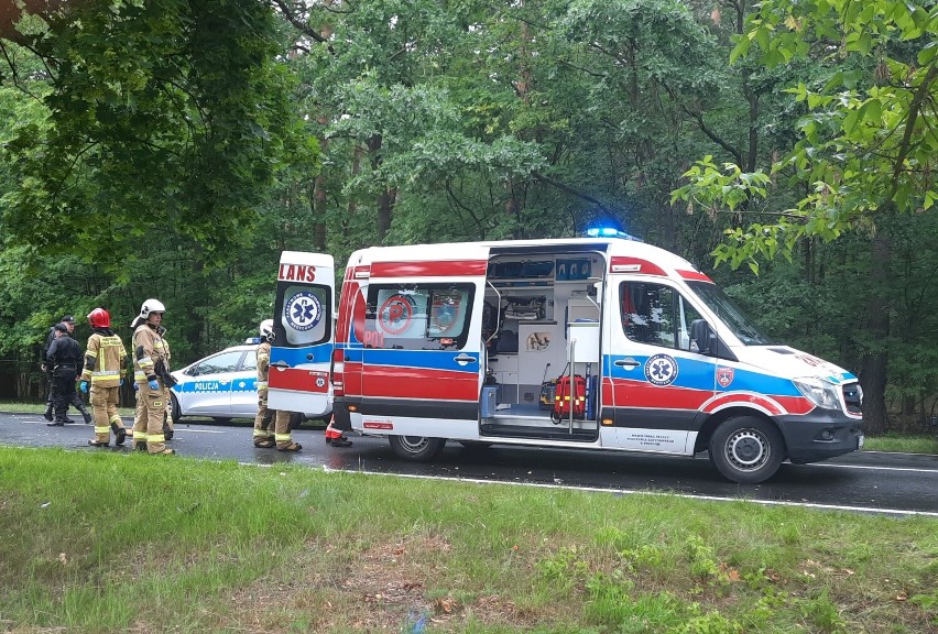 Wypadek pod Śremem na DW 434. Droga zablokowana. Na miejscu...