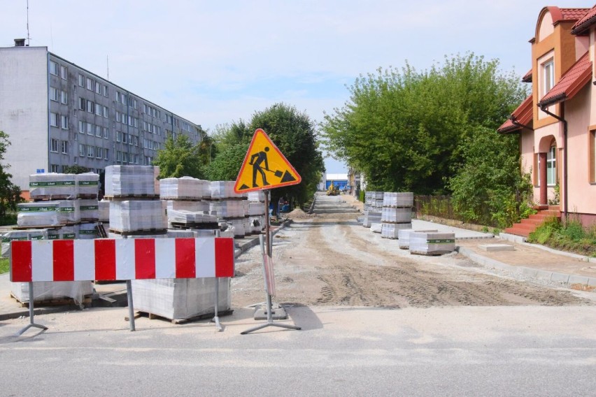 Trwają prace na ulicy Związku Walki Zbrojnej. Remont...