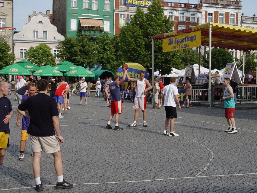 Mecz na rynku w Lesznie