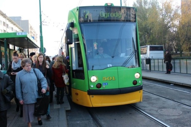 Od września kontrole biletów w tramwajach i autobusach prowadzi ...