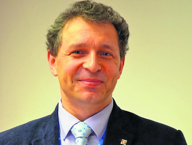 Radosław Piluś, naczelnik Urzędu Skarbowego w Głogowie zachęca do korzystania z nowej usługi administracji skarbowej