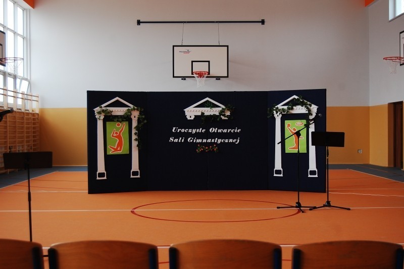 Prabuty: Uroczyste otwarcie sali sportowej przy Szkole Podstawowej w Trumiejkach