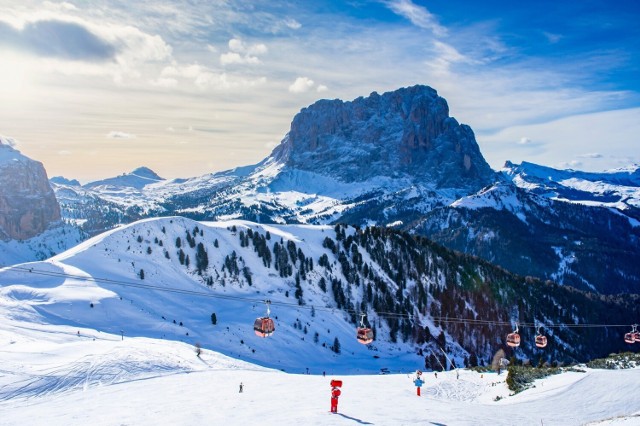 Gdzie wybrać się z dzieckiem na narty? By ułatwić wam wybór, przygotowaliśmy listę najpopularniejszych rodzinnych ośrodków narciarskich w Europie.